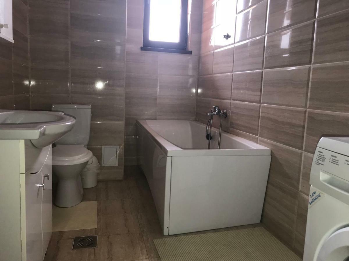 Summerland Apartment
